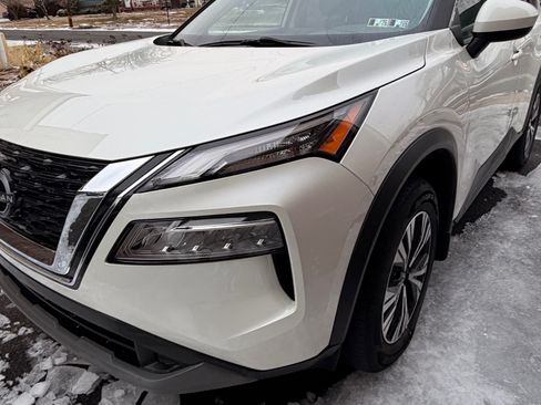 Used 2023 Nissan Rogue SV image 12