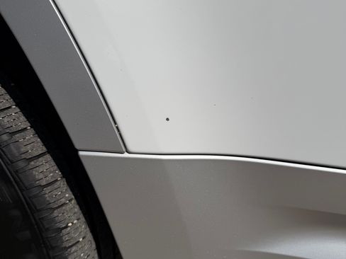 Used 2023 Land Rover Defender 130 First Edition image 15