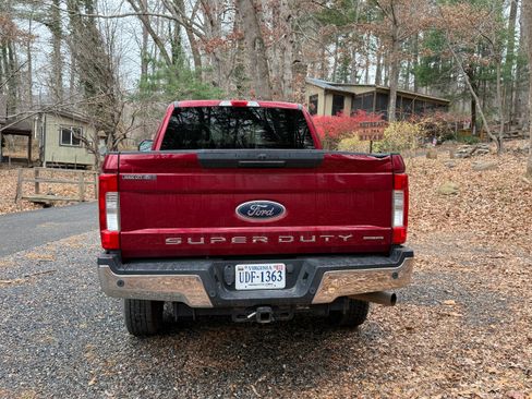 Used 2017 Ford F350 XLT image 5