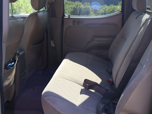 Used 2003 Toyota Tacoma PreRunner w/ Pwr Pkg w/ Mirrors RWD image 8