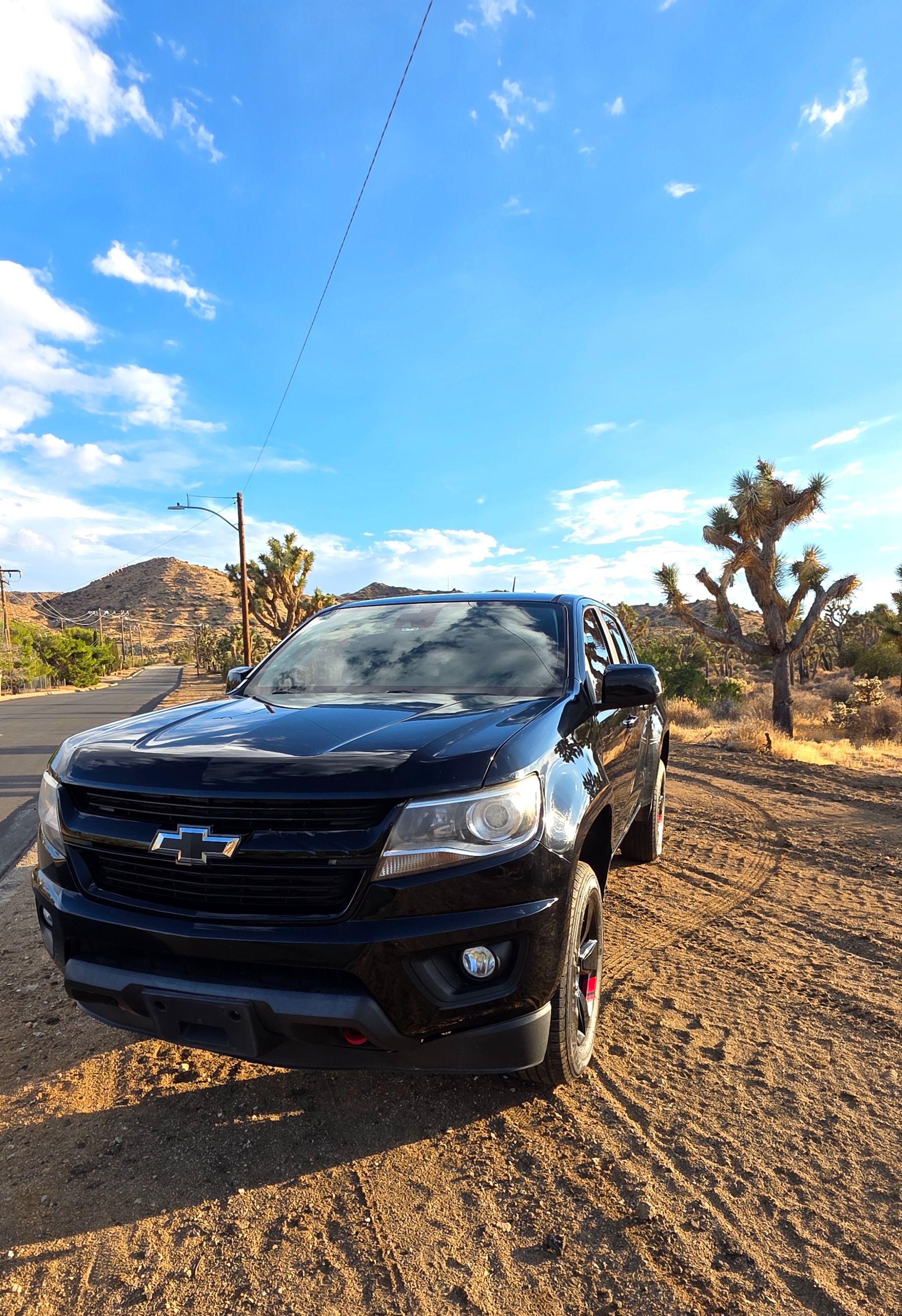 Used 2019 Chevrolet Colorado LT w/ Redline Special Edition RWD image 1