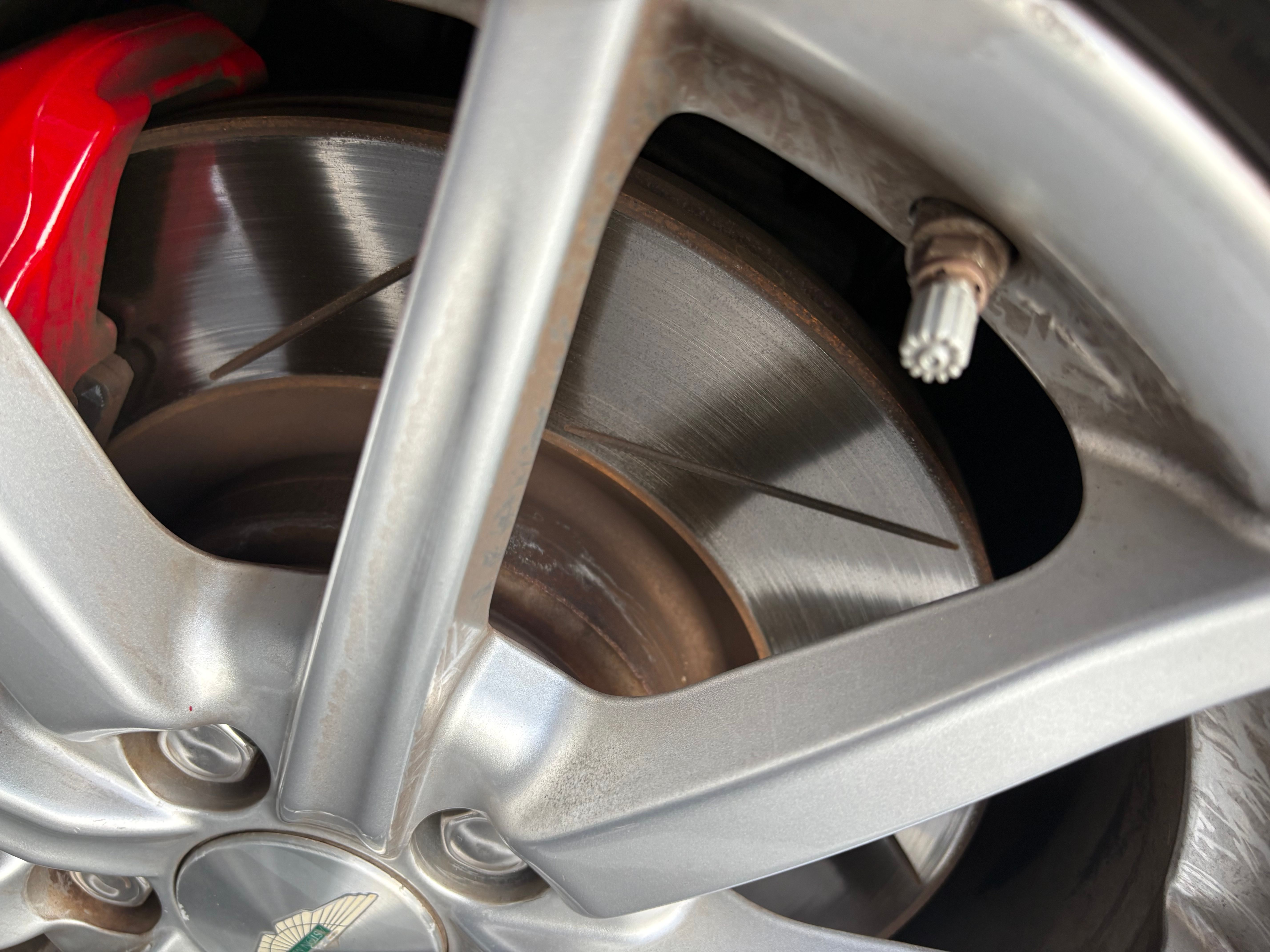 Used 2007 Aston Martin V8 Vantage Coupe RWD image 30