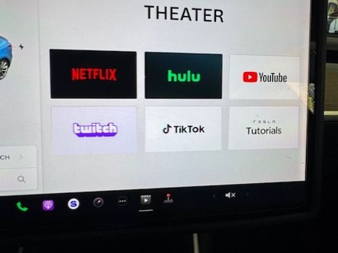 Used 2020 Tesla Model 3 Long Range image 23