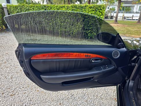 Used 2002 Lexus SC 430 Convertible image 29