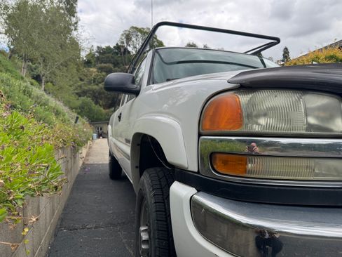 Used 2004 GMC Sierra 2500 SLE RWD image 11