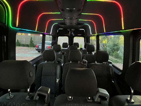 Used 2023 Mercedes-Benz Sprinter 2500 image 27