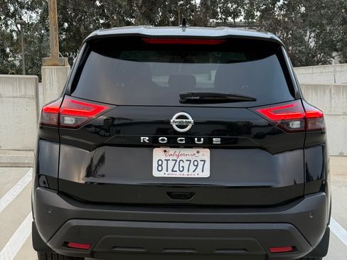 Used 2021 Nissan Rogue S FWD image 8