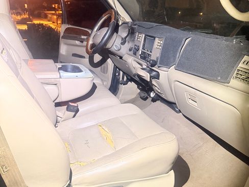 Used 2001 Ford F350 Long Bed image 10