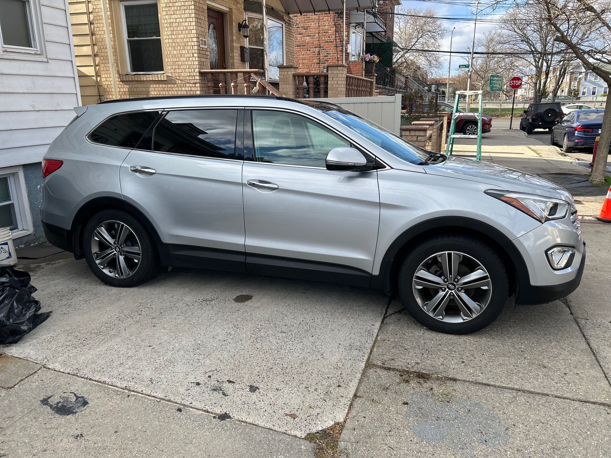 Used 2015 Hyundai Santa Fe Limited w/ Option Group 04 AWD/4WD image 13