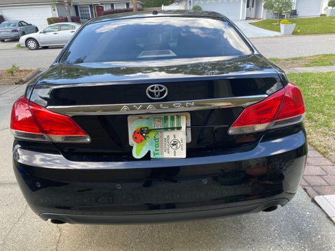 Used 2012 Toyota Avalon Limited image 5