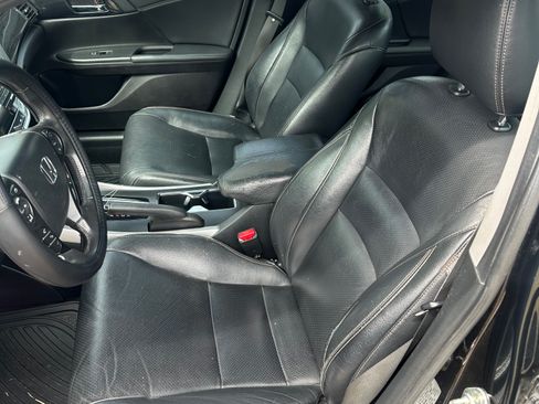 Used 2014 Honda Accord Sport image 6