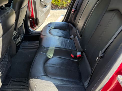 Used 2010 Cadillac CTS Luxury image 8