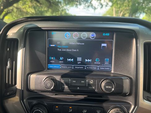 Used 2019 Chevrolet Silverado 2500 LT AWD/4WD image 29