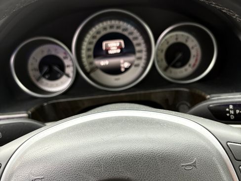 Used 2014 Mercedes-Benz E 350 Sedan image 9
