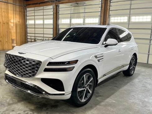 Used 2025 Genesis GV80 2.5T Advanced image 2