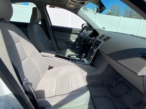 Used 2009 Volvo S40 2.4i image 11