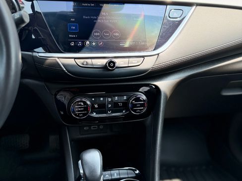 Used 2021 Buick Encore GX Select w/ Sport Touring Package FWD image 5