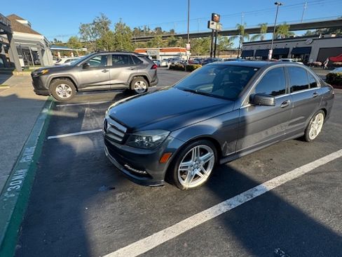 Used 2011 Mercedes-Benz C 300 Sedan image 10