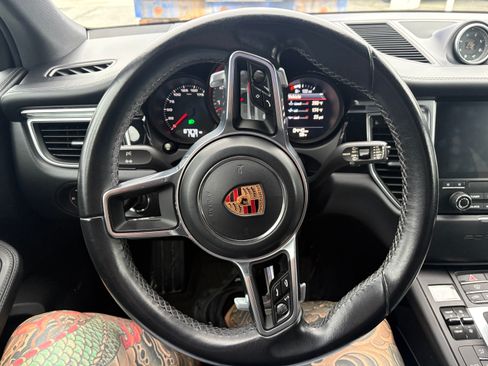 Used 2018 Porsche Macan S image 12