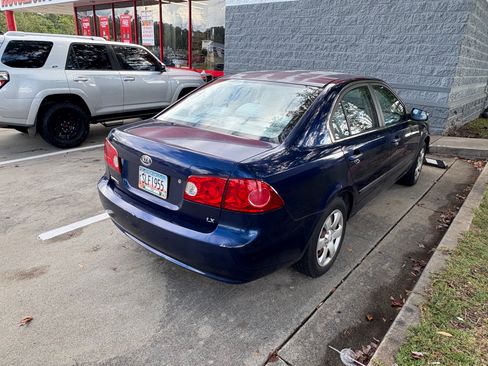 Used 2007 Kia Optima LX image 8