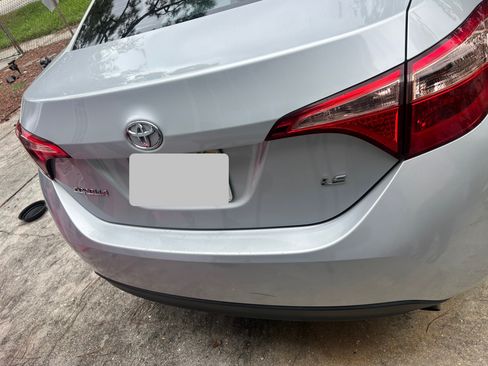 Used 2017 Toyota Corolla LE image 9