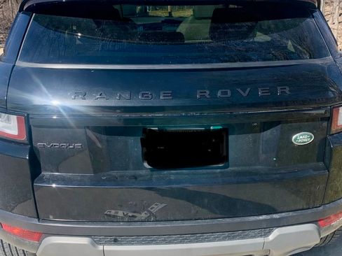 Used 2016 Land Rover Range Rover Evoque SE image 2