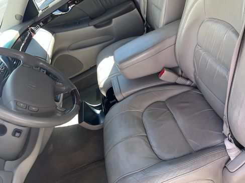 Used 2001 Cadillac De Ville DHS w/ Safety/Security Pkg FWD image 15