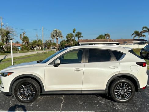 Used 2019 MAZDA CX-5 Touring FWD image 4