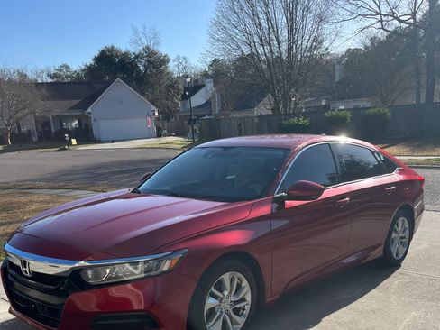 Used 2018 Honda Accord LX image 1