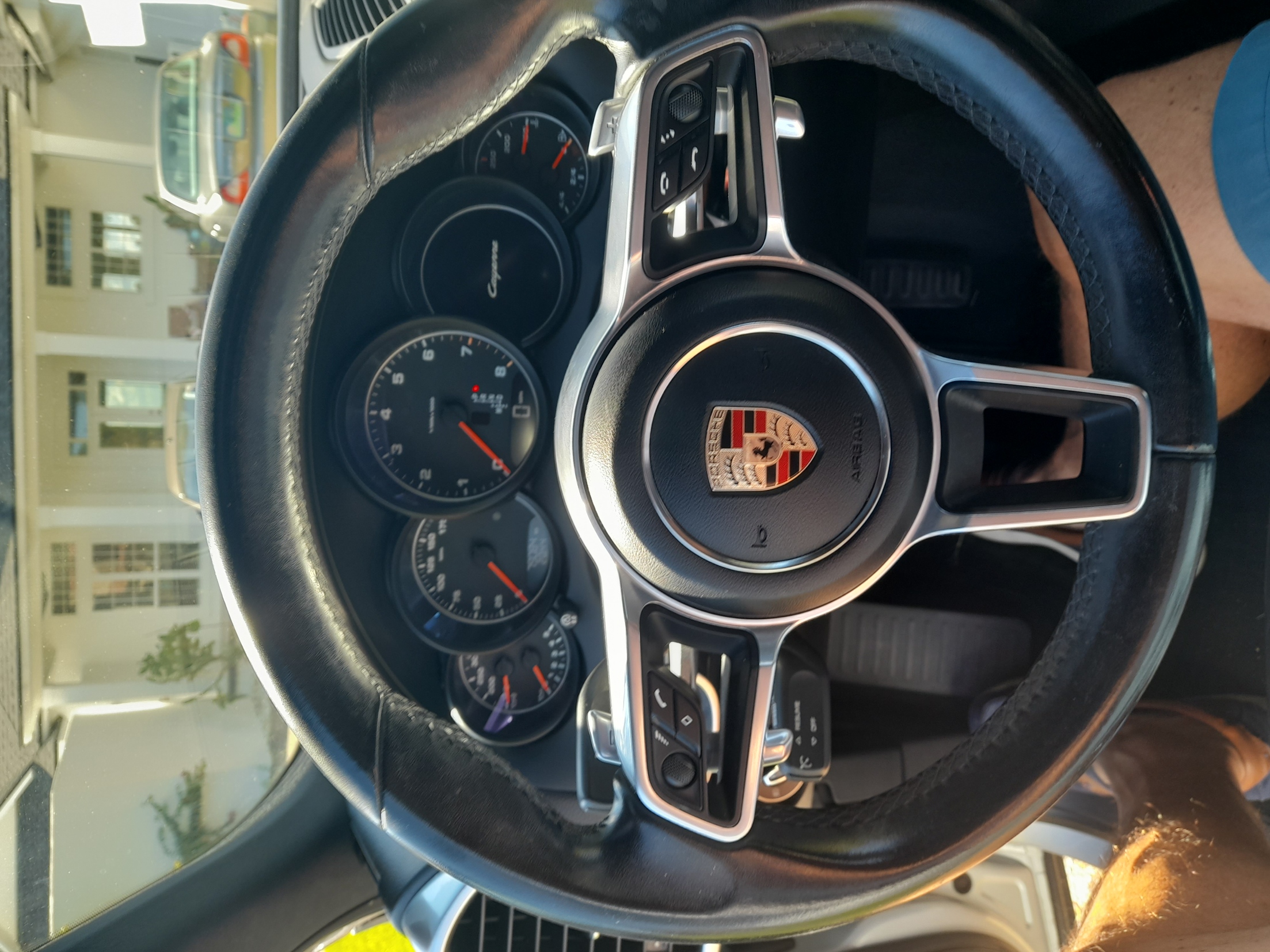Used 2016 Porsche Cayenne AWD/4WD image 15