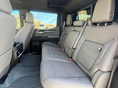 Used 2024 GMC Sierra 1500 SLT w/ SLT Premium Plus Package image 9