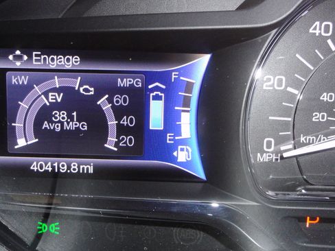 Used 2015 Lincoln MKZ Hybrid w/ Equipment Group 202A Reserve image 9