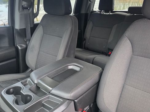 Used 2023 Chevrolet Silverado 1500 Custom image 12