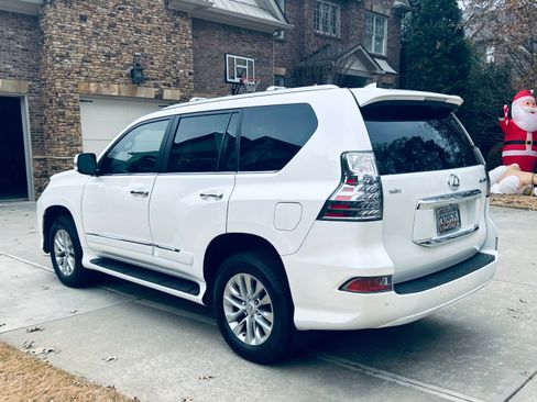 Used 2019 Lexus GX 460 image 6