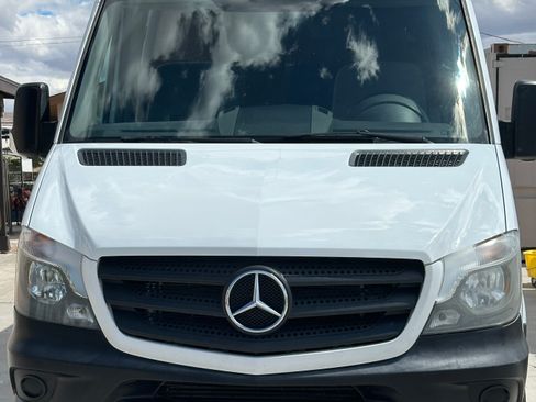 Used 2015 Mercedes-Benz Sprinter 2500 image 1