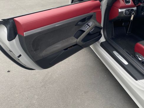 Used 2022 Porsche 718 Boxster Spyder image 15