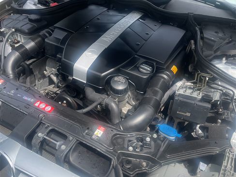 Used 2005 Mercedes-Benz CLK 320 Cabriolet image 11