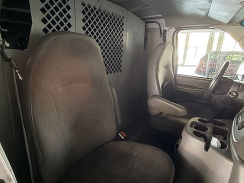 Used 2004 Ford E-150 and Econoline 150 image 13