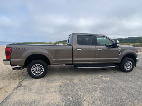 Used 2022 Ford F350 XLT w/ XLT Premium Package AWD/4WD image 8