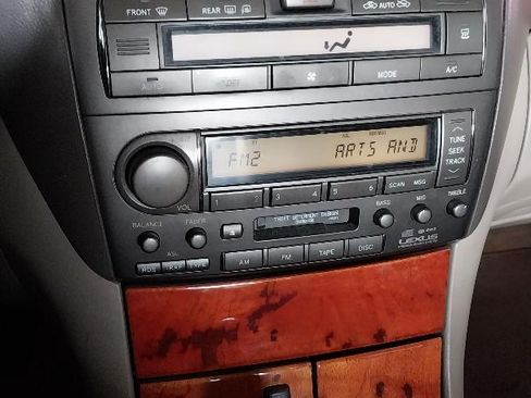 Used 2002 Lexus LS 430 430 Sedan 4D image 15