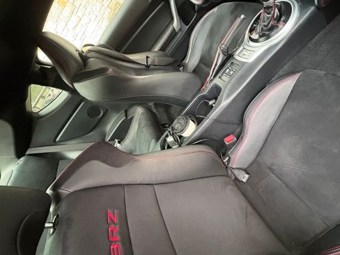 Used 2017 Subaru BRZ Limited w/ Popular Package #2 RWD image 4
