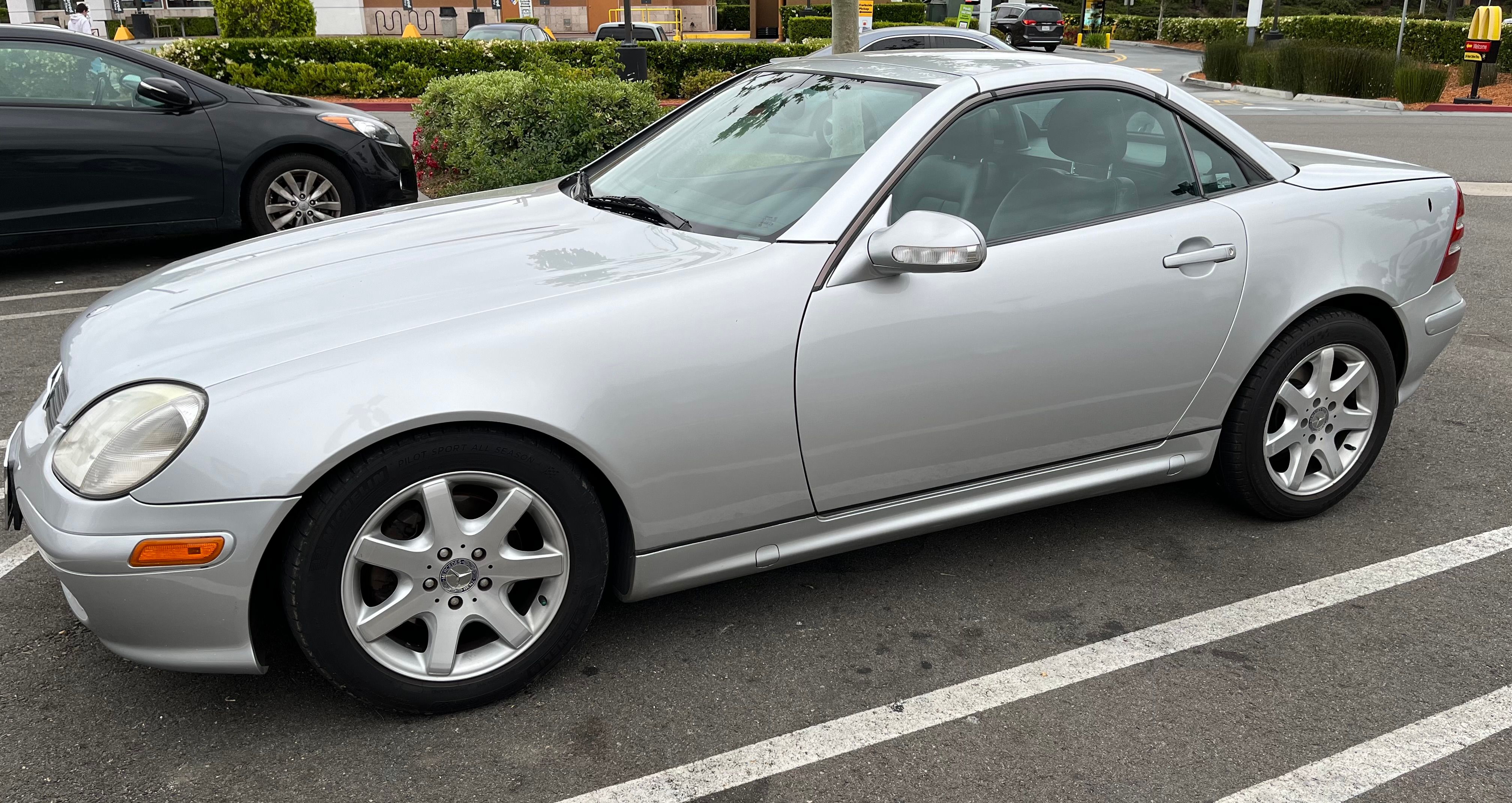 Used 2001 Mercedes-Benz SLK 230 image 4