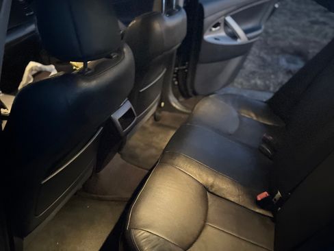 Used 2010 Toyota Camry SE image 14