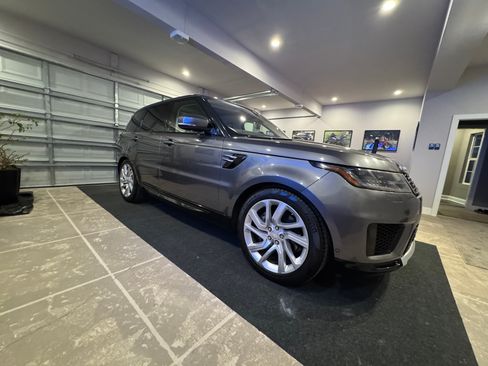 Used 2018 Land Rover Range Rover Sport HSE AWD/4WD image 15