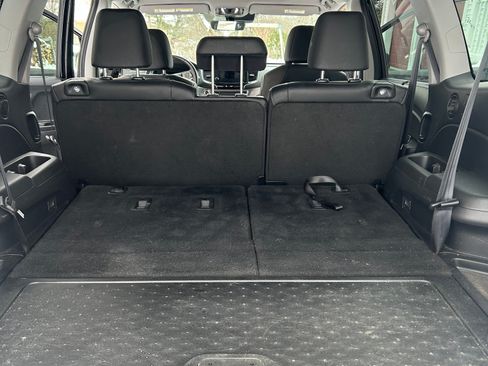 Used 2021 Honda Pilot Special Edition image 8