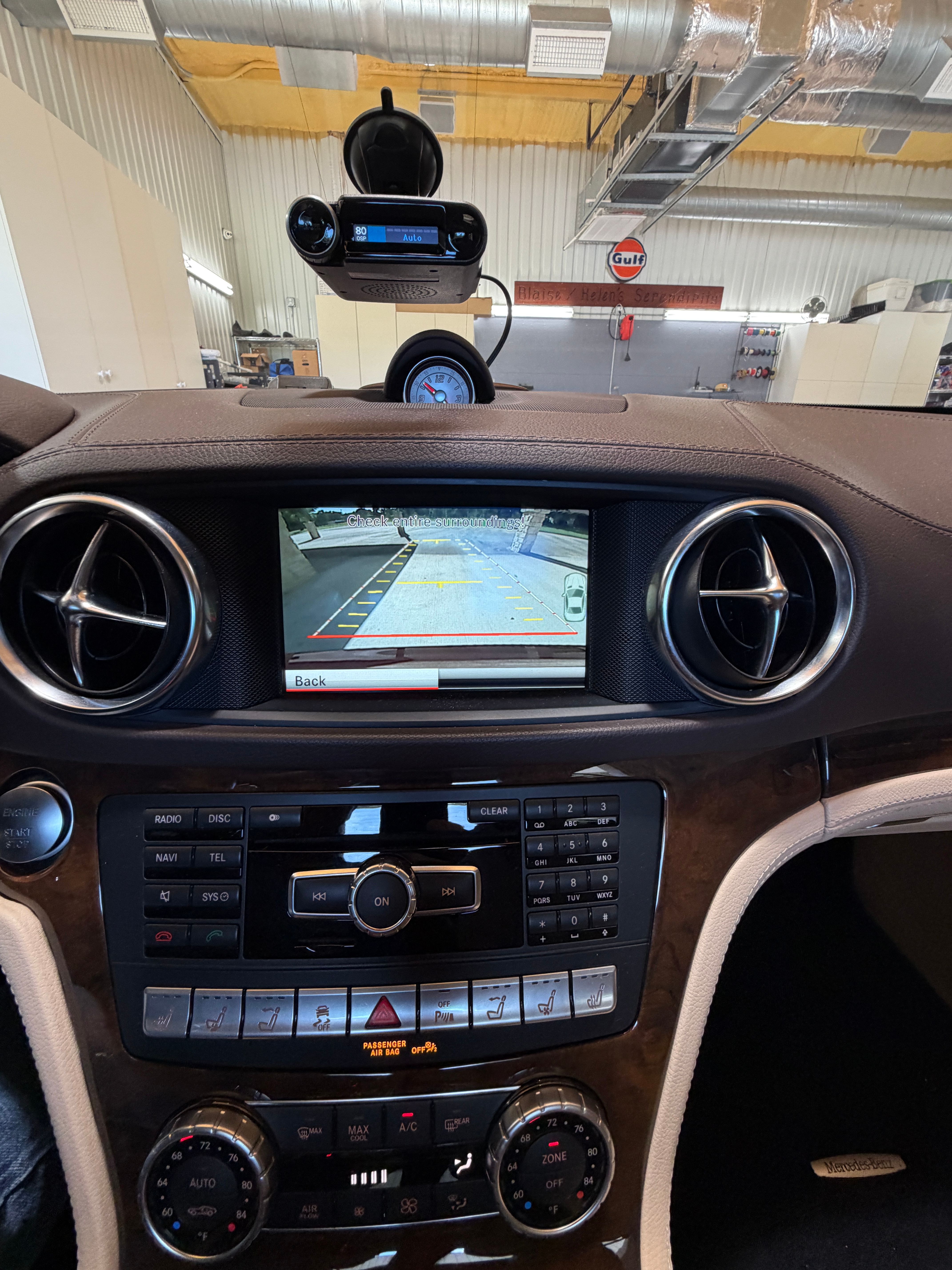 Used 2014 Mercedes-Benz SL 550 image 16