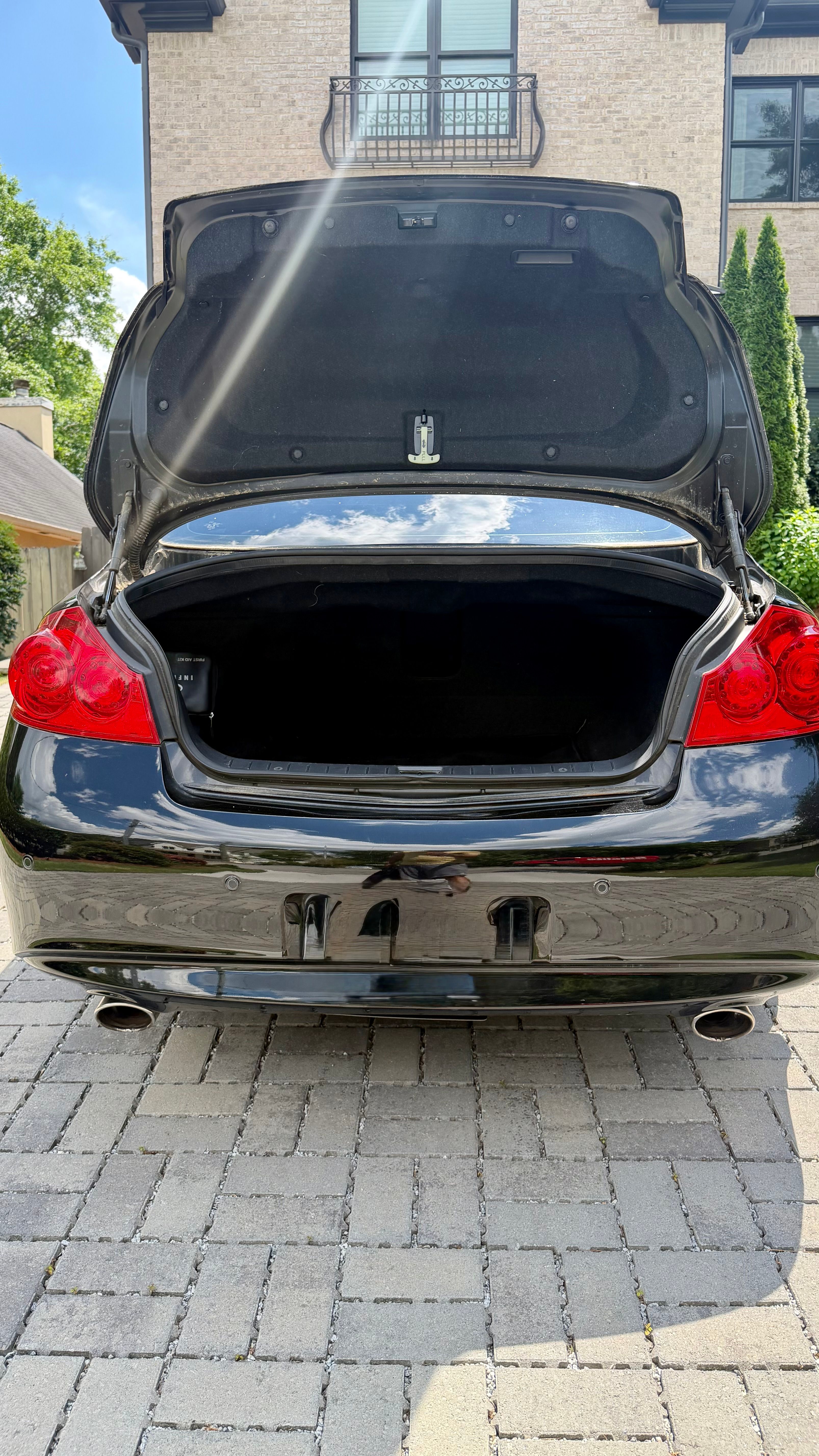 Used 2010 INFINITI G37 Journey w/ Premium Pkg RWD image 7