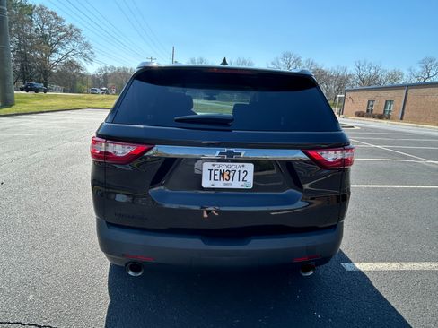 Used 2020 Chevrolet Traverse LS w/ LPO, Blackout Package image 5