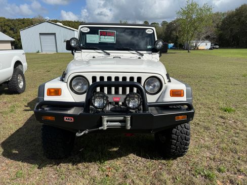 Used 2001 Jeep Wrangler Sahara image 2