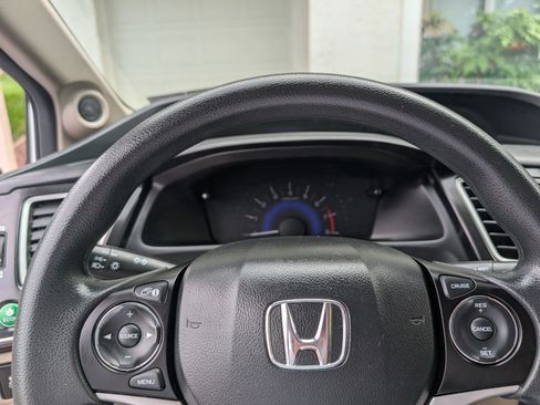 Used 2015 Honda Civic SE image 14